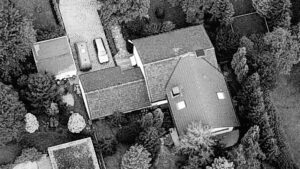 Die Villa von Lieselotte Hohlmann aus der Luft.